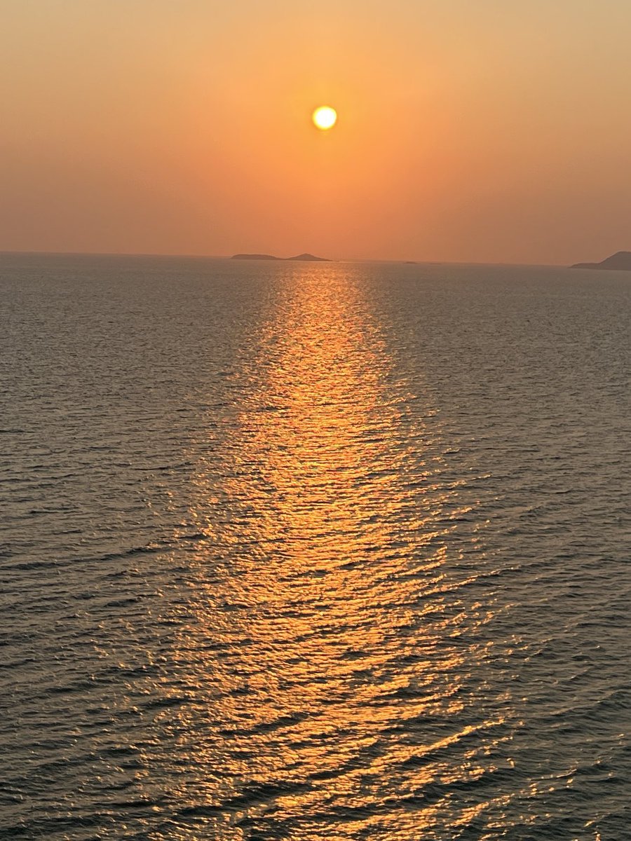 ธารตะวรรณ tweet media