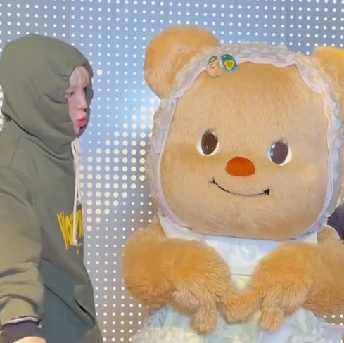 𝑺𝒘𝒆𝒆𝒕𝑱𝒖𝒏𝒈𝒉𝒘𝒂𝒏 tweet media