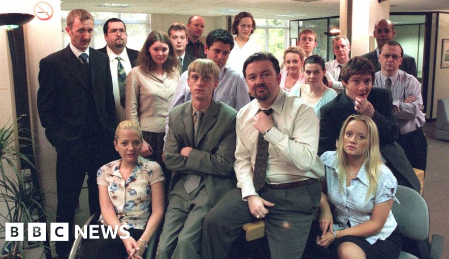 britenglishjp's tweet photo. Dry Witを身につけるには。

まずは、イギリスのコメディを見ること。
「Fawlty Towers」
「The Office (UK版)」
「Fleabag」 

笑いのポイントを分析すると、言葉の選び方、間の取り方が見えてくる。

#イギリスコメディ #英語学習 #DryWit https://t.co/6YXbYb6U6v