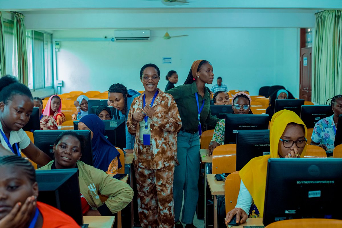 virg_malack's tweet photo. Day 03 recap ✨
Microsoft Excel + Critical Thinking 

Today wasn’t just about learning a tool…
it was about learning how to think, question, and solve.

You could see the shift.
Grateful to @helptohelpse 
#nashindwaje #msü2026 #tgee https://t.co/WMi5PHUcsT