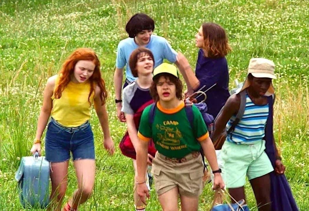 jancyfication's tweet photo. and then we never got a scene of all six of them being a real friend group ever again ok https://t.co/2GUsgx85Aj