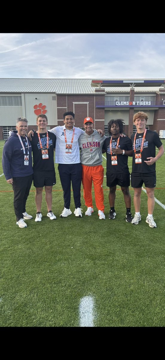 Max Breit tweet media