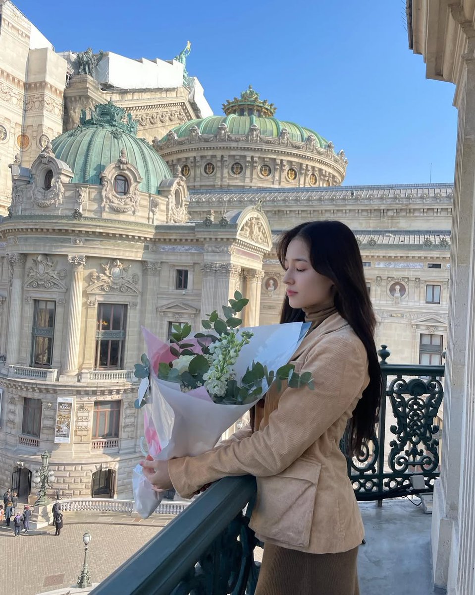 ALTCareless tweet media