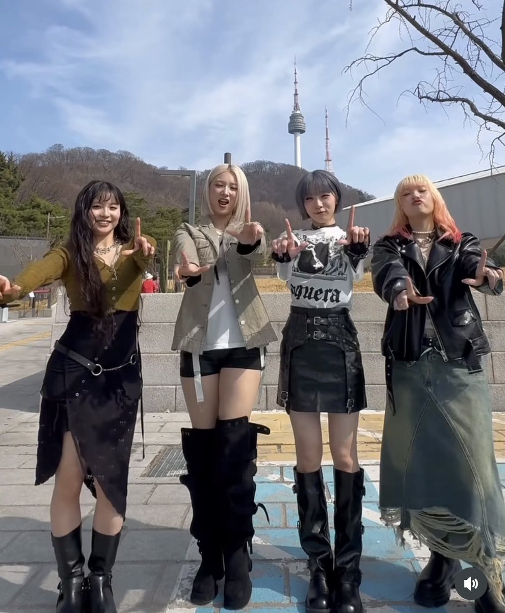 𝐒𝐚𝐲𝐚𝐤𝐚 tweet media