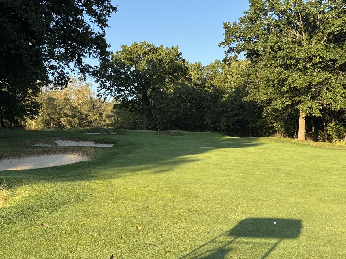 JerleckiTechLab's tweet photo. @jliebertgolf @NotreDame @NDMensGolf @NDClubGolf @WarrenGolfND Thank you fine sir. https://t.co/6SNb77dUpc