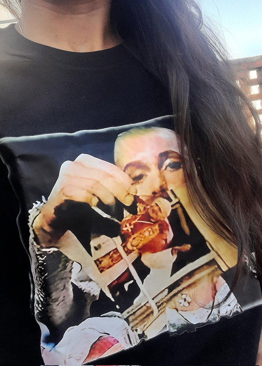 Señorita Efe 💜 tweet media