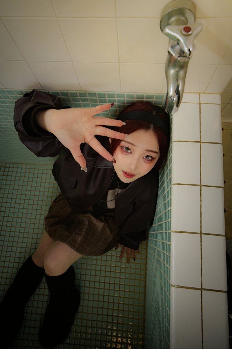 深紅りんか tweet media