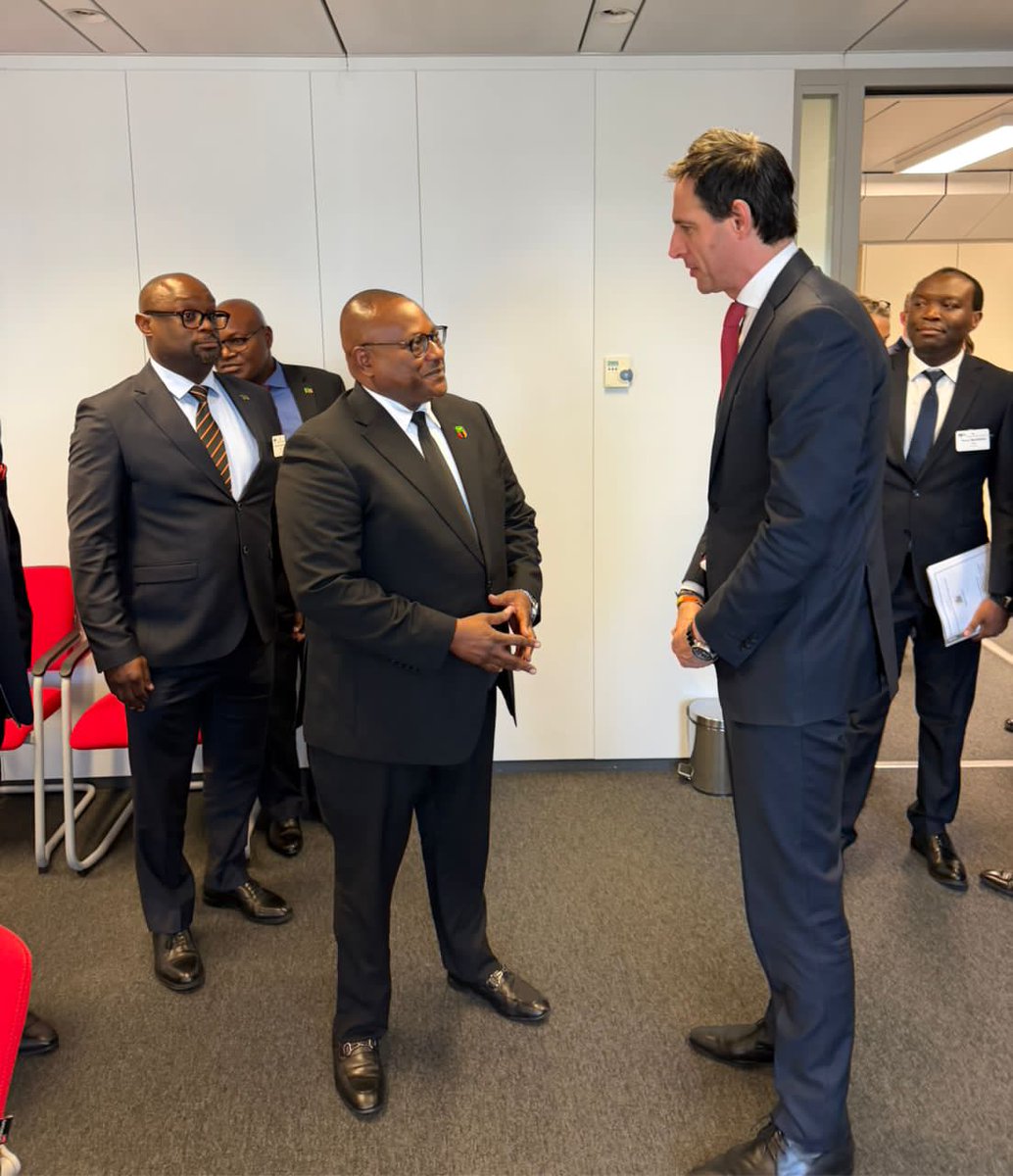 ZambiaMFAIC's tweet photo. Hon. Mulambo Haimbe, Minister of Foreign Affairs and Int'l Cooperation with his delegation today met the #EU Commissioner for Climate, Net Zero &amp;Clean Growth, Mr Wopke Hoesktra at #EU Headquarters in Brussels ahead of the private sector driven Africa Political Outlook conference. https://t.co/ZB9zuzLryo
