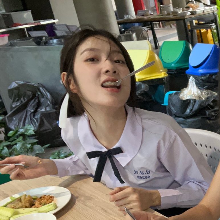 nanfah ྀི tweet media