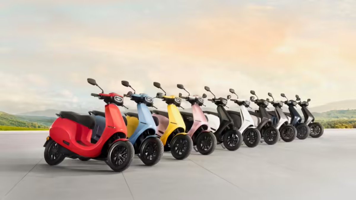 ETNOWlive's tweet photo. #StockInNews | Ola Electric launches #EndICEAge campaign; EVs now starting at ₹49,999 

@OlaElectric #electricvehicles #StockMarket https://t.co/7J87G1R8dh