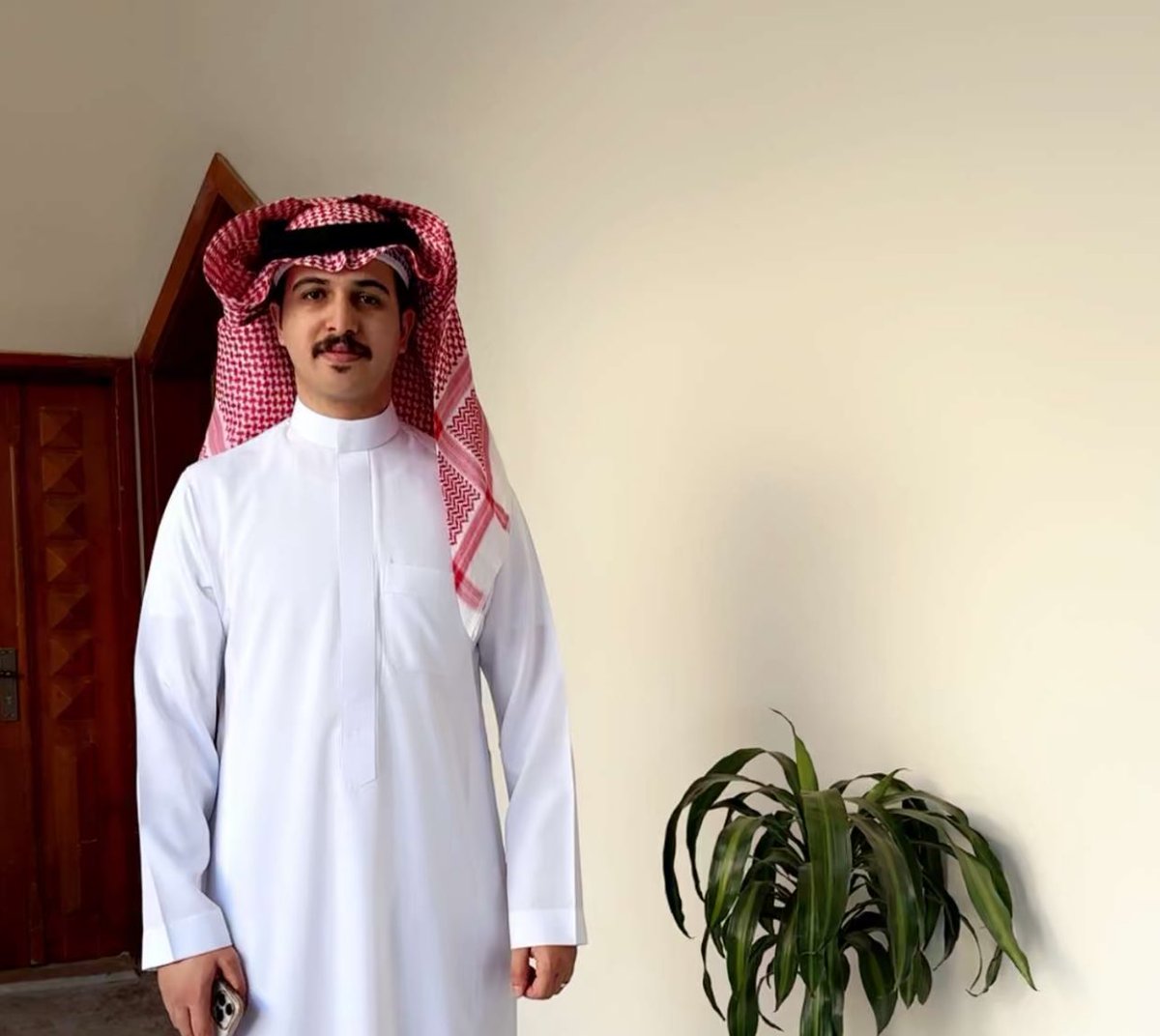ALKURAYAA's tweet photo. نُبارك للاستاذ/ محيسن بن فايز المحيسن الكريِّع بمناسبة قدوم المولود الذي أسماه " عبدالعزيز " 
نسأل الله أن يجعله من مواليد السعادة ومن حفظة كتابه الكريم، مبروك .
#عشيرةالكريِّع 
#الجوف 
#البجايدة
#عنزة https://t.co/X04M3agmcU