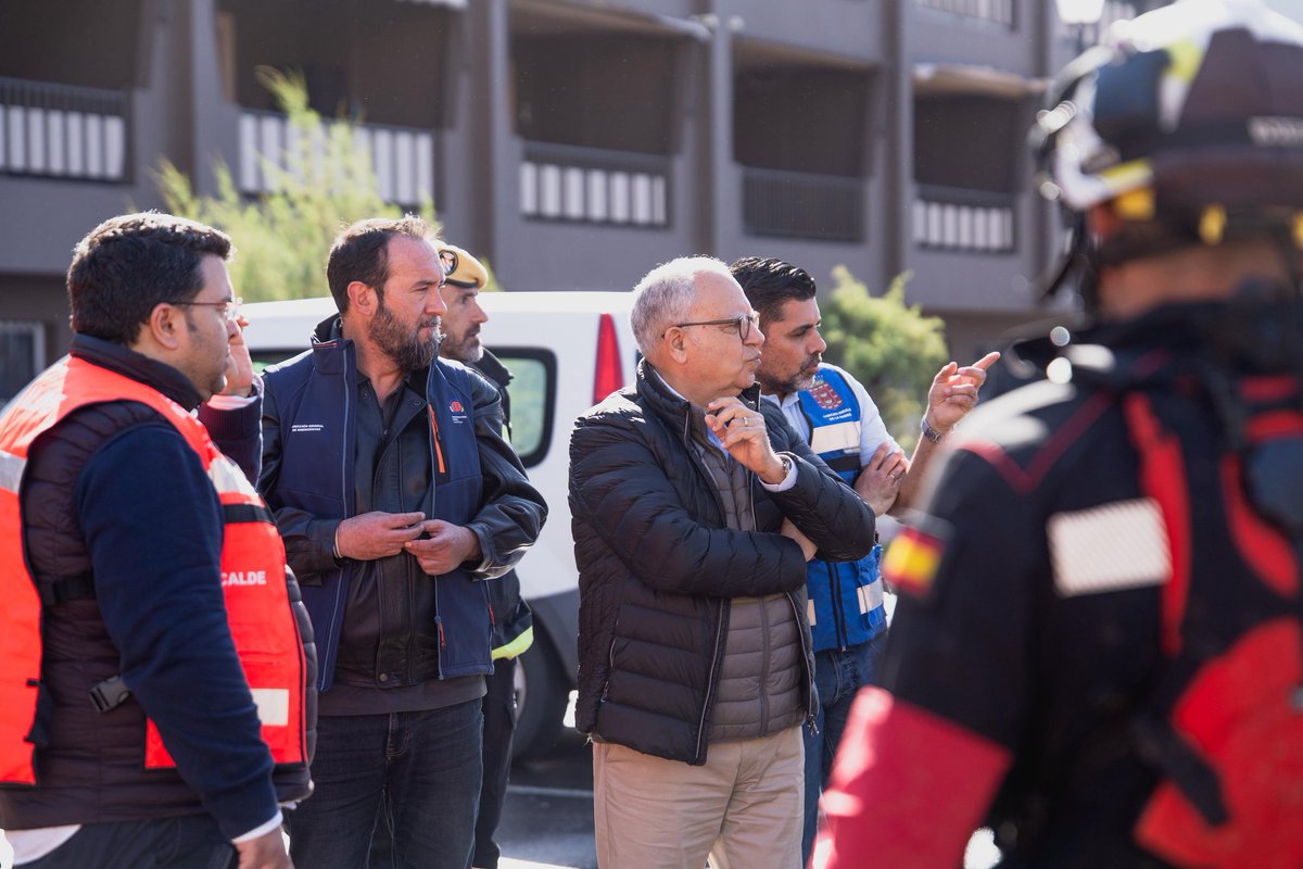 CabildoLaGomera's tweet image. 🚨 #emergencias | Seguimiento de las zonas afectadas por la borrasca Therese en Valle Gran Rey ⛈️

🦺 Representantes y personal técnico del Cabildo de La Gomera, el @territoriocan_ y @Ayto_VGR han realizado hoy una visita de evaluación a las zonas más perjudicadas del municipio.