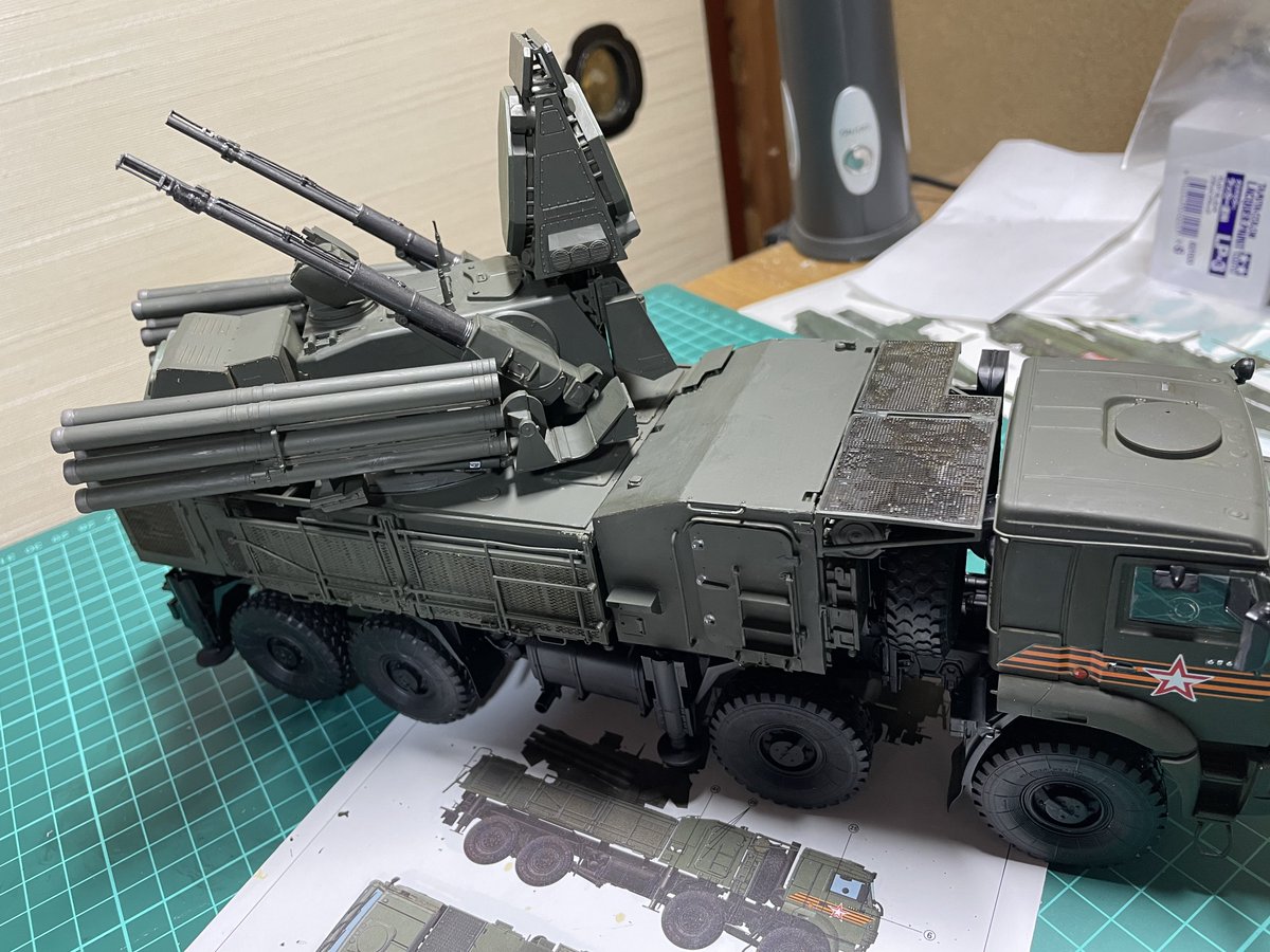 #めこ丸隊
1/35スケール露軍戦勝パレード部隊群(未完成)
現在製作中です。

1/35 パーンツィリ-S1(５輌目)
が完成しました。 残り1輌(いつになるか未定)。  作り慣れました。