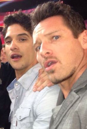 WolfFeller's tweet photo. Day 357 of posting the first Ian Bohen photo that Pinterest recommends.
#IanBohen #day357 #trend https://t.co/PtMZFTggZR