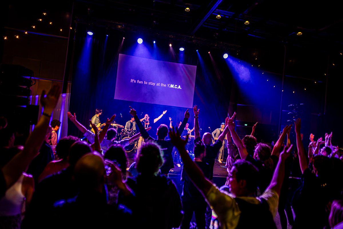 KotlinConf tweet media