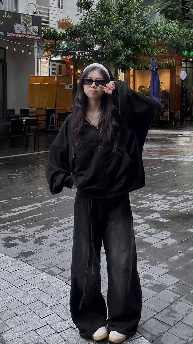 wexlino's tweet photo. how does pinterest see you?

✩ kpop idol
✩ tattoo
✩ nails
✩ outfit

OKAY 🙂‍↕️ https://t.co/ZkN7Uz6PXI
