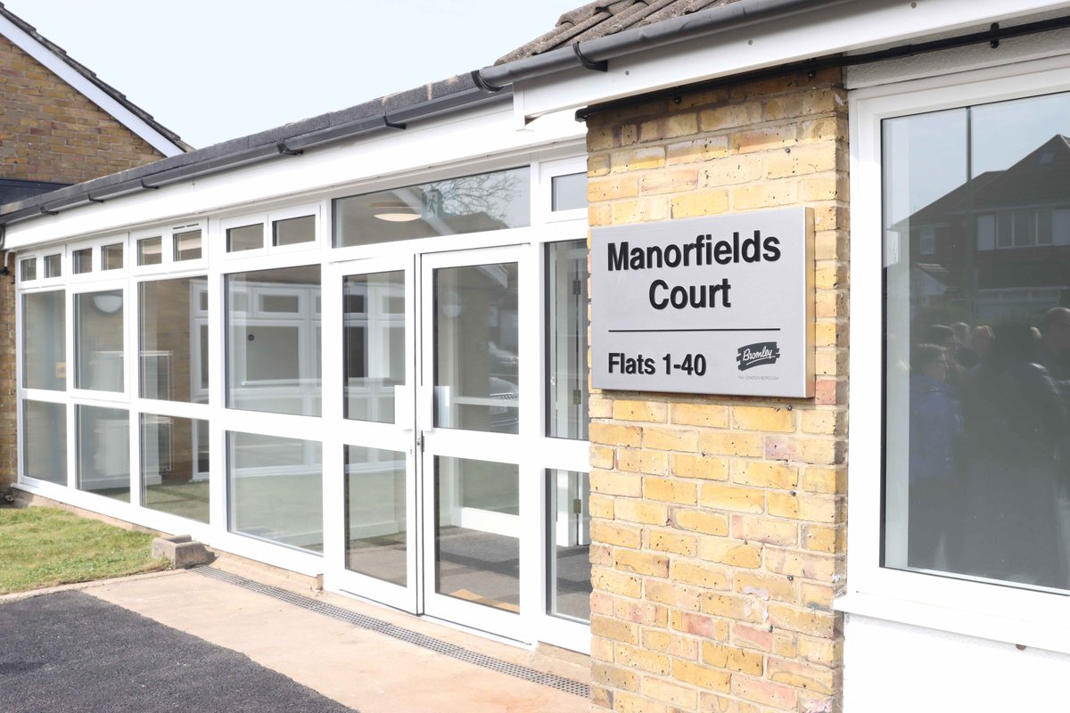 Bromley Council tweet media