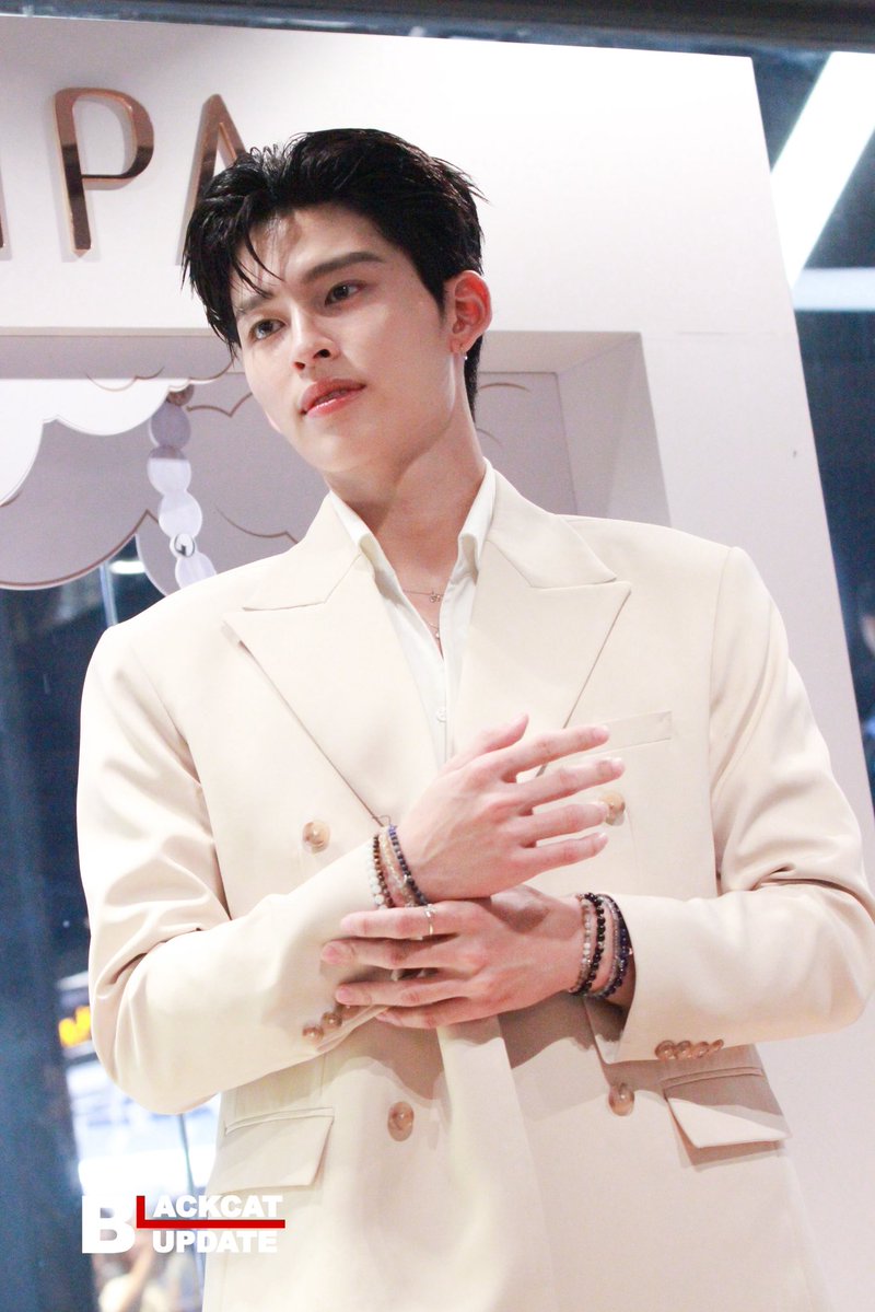 BLACKCAT tweet media