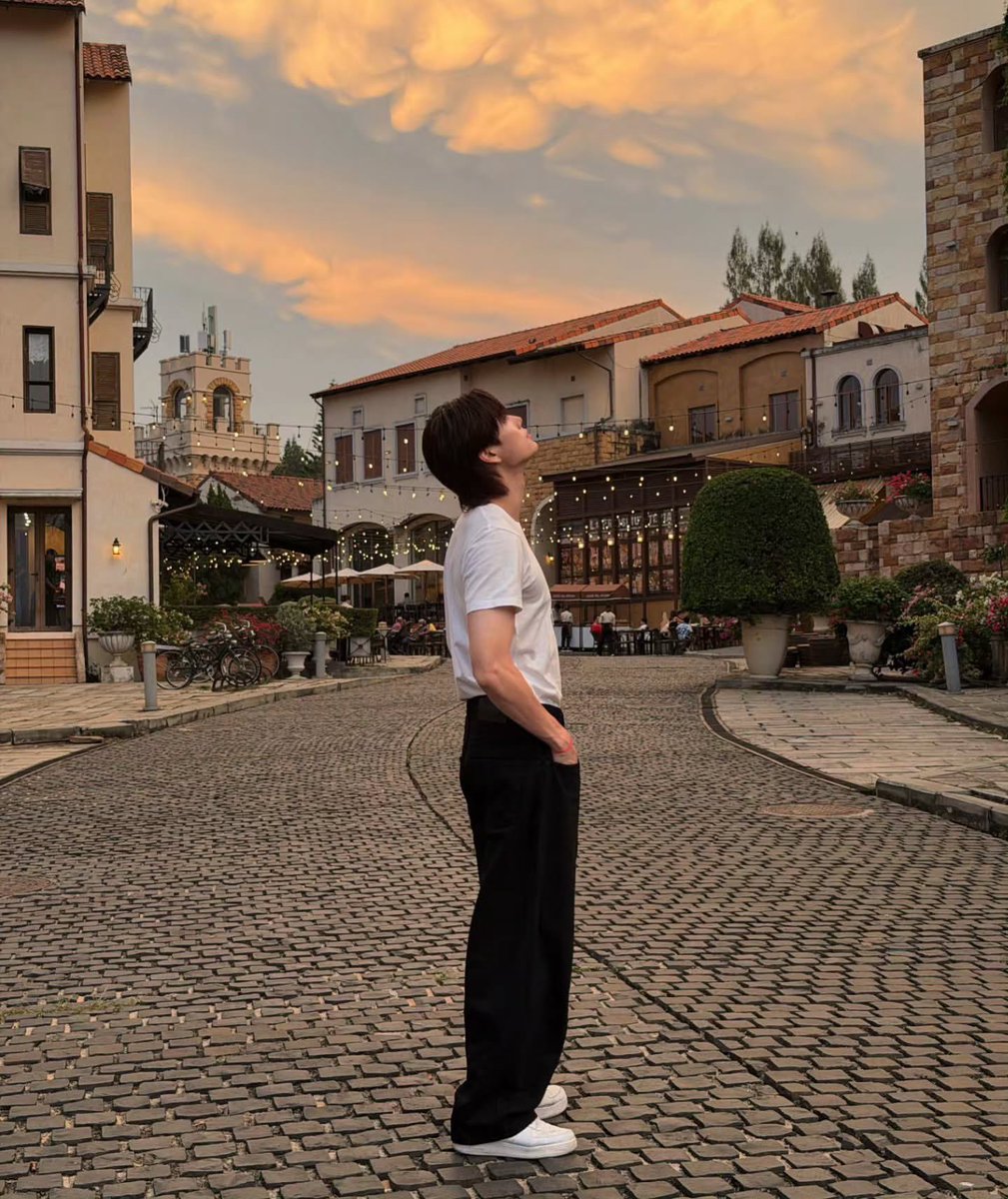 Phuwin Official Fans tweet media