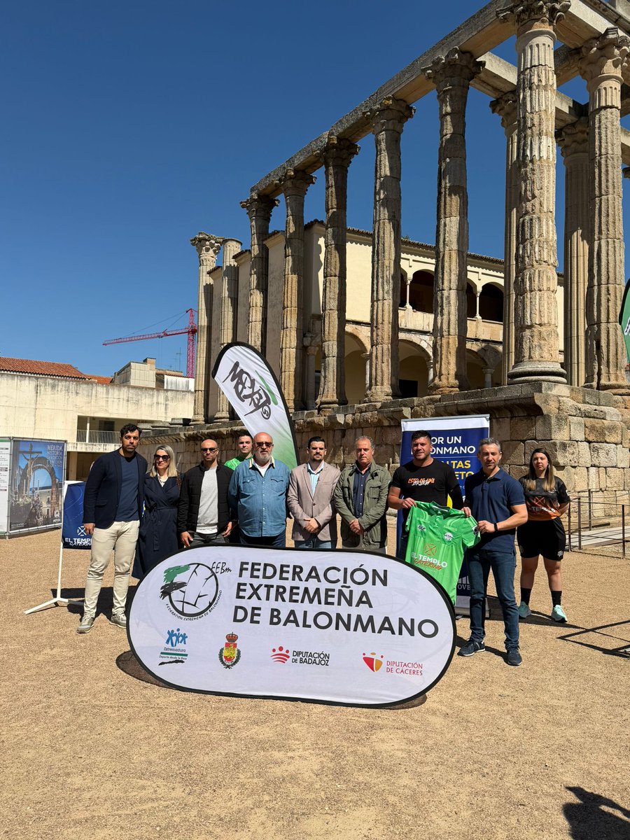 Federación Extremeña de Balonmano tweet media