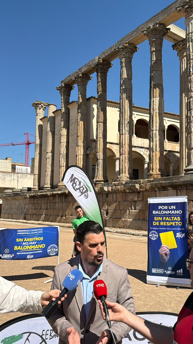 Federación Extremeña de Balonmano tweet media