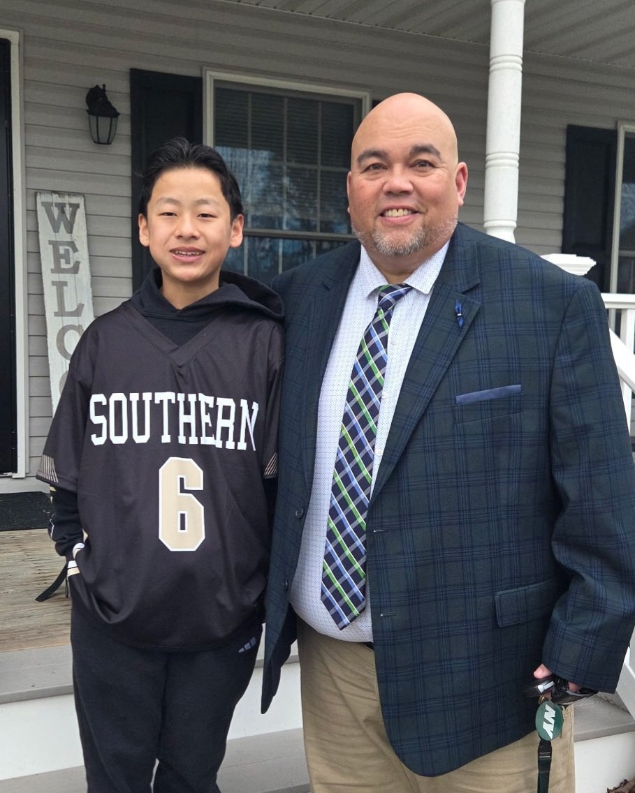 DonohueJr's tweet photo. Best of luck Southern Middle School Lacrosse in their 1st game in program history. Have fun Parker! @TeeDonohue 
#RamPride🐏🥍🖤💛🇺🇲 https://t.co/9j5KujE7uW