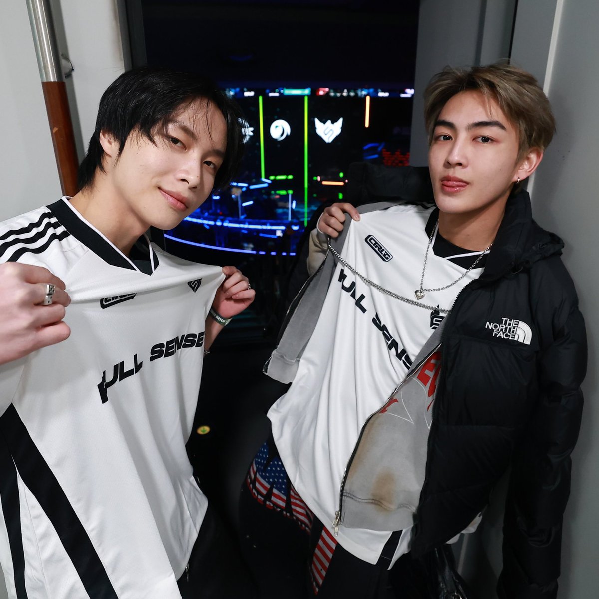 ฮมบ๊วย - slow tweet media