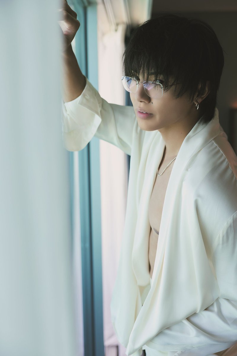 武知海青 1st写真集 5月29日(金)発売決定📣 ＼ 「ありのままで素の自分