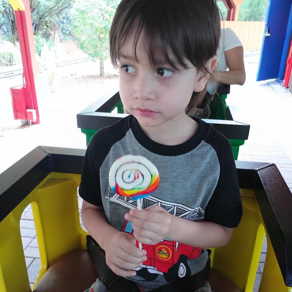 Sunshine Foundation tweet media