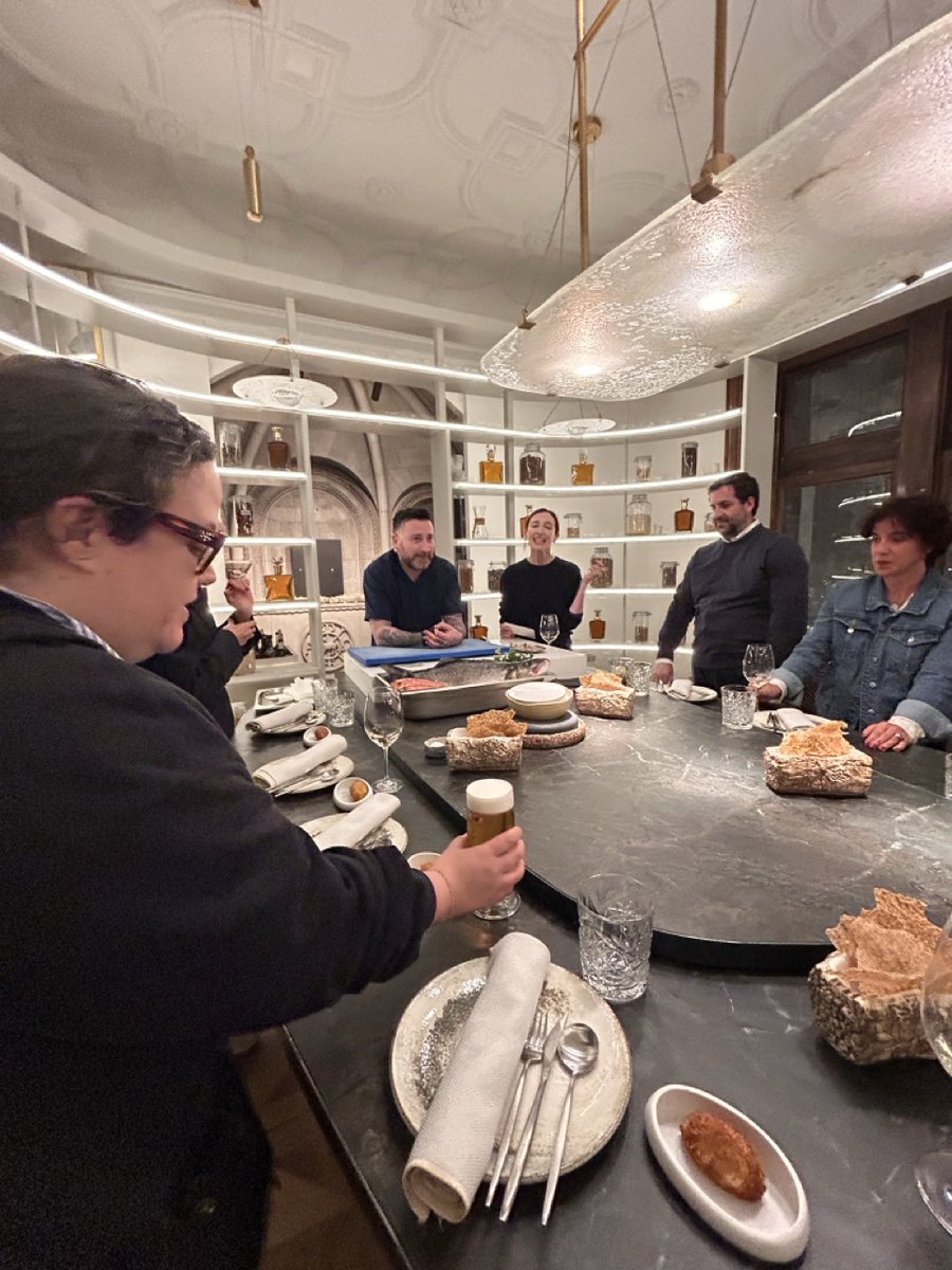 Ayer, cocinar pescado, un proyecto de <a href="/M_AMontero/">María</a> y <a href="/spinae_es/">spinae</a> una noche maravillosa.