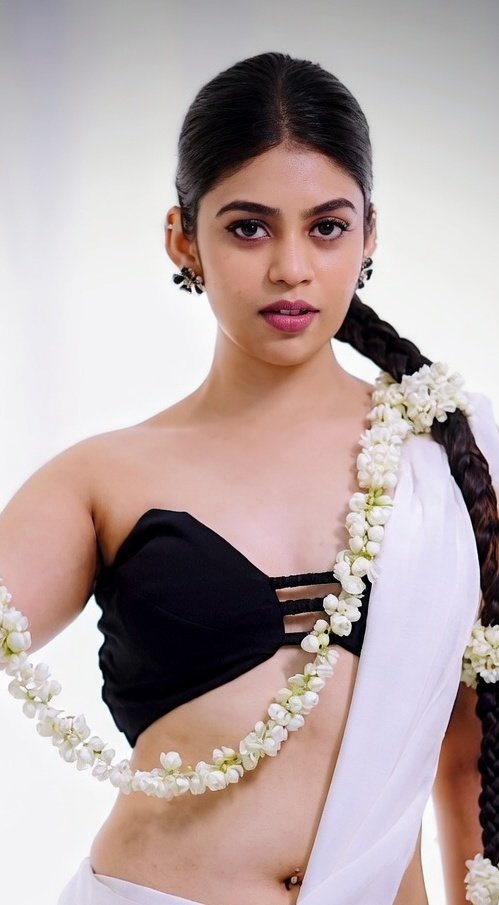 Facecard tweet media