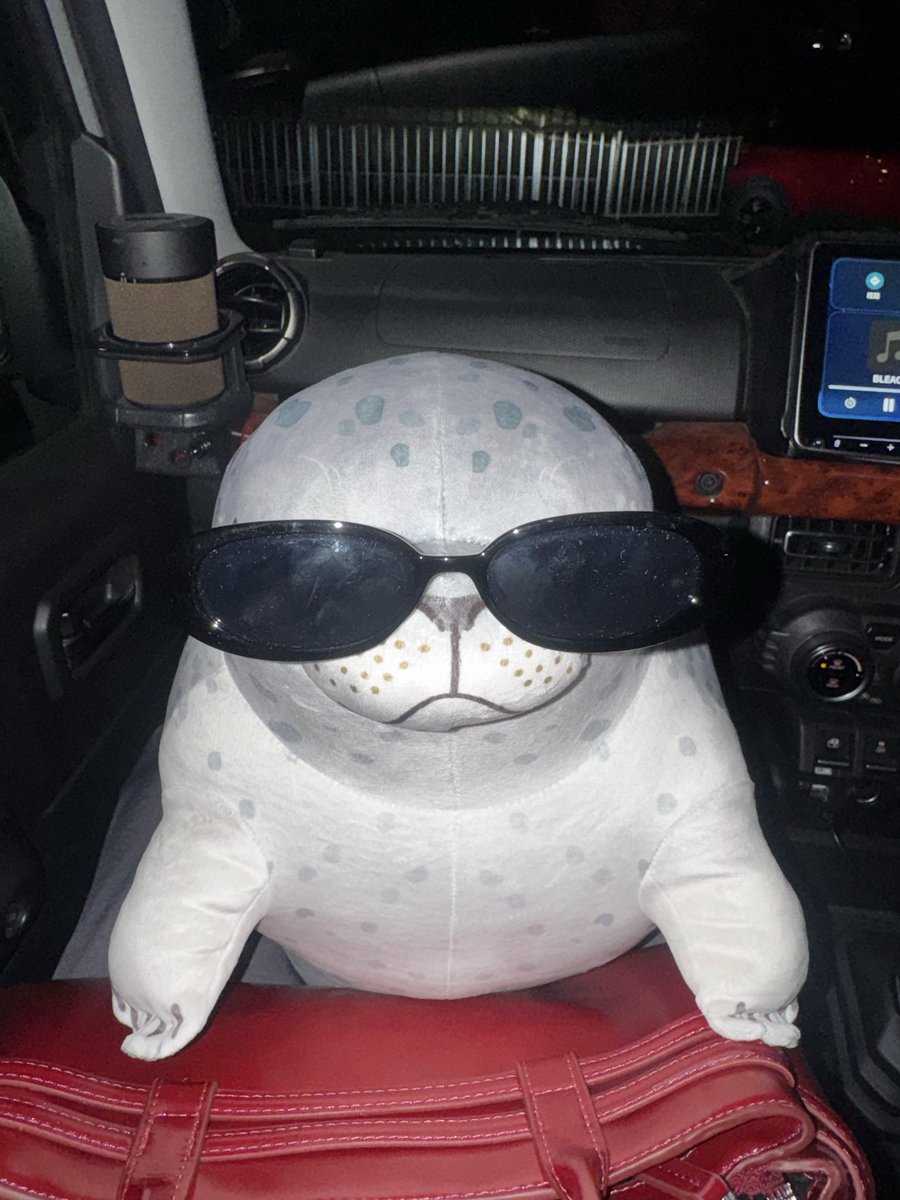 CHIKA‎ tweet media