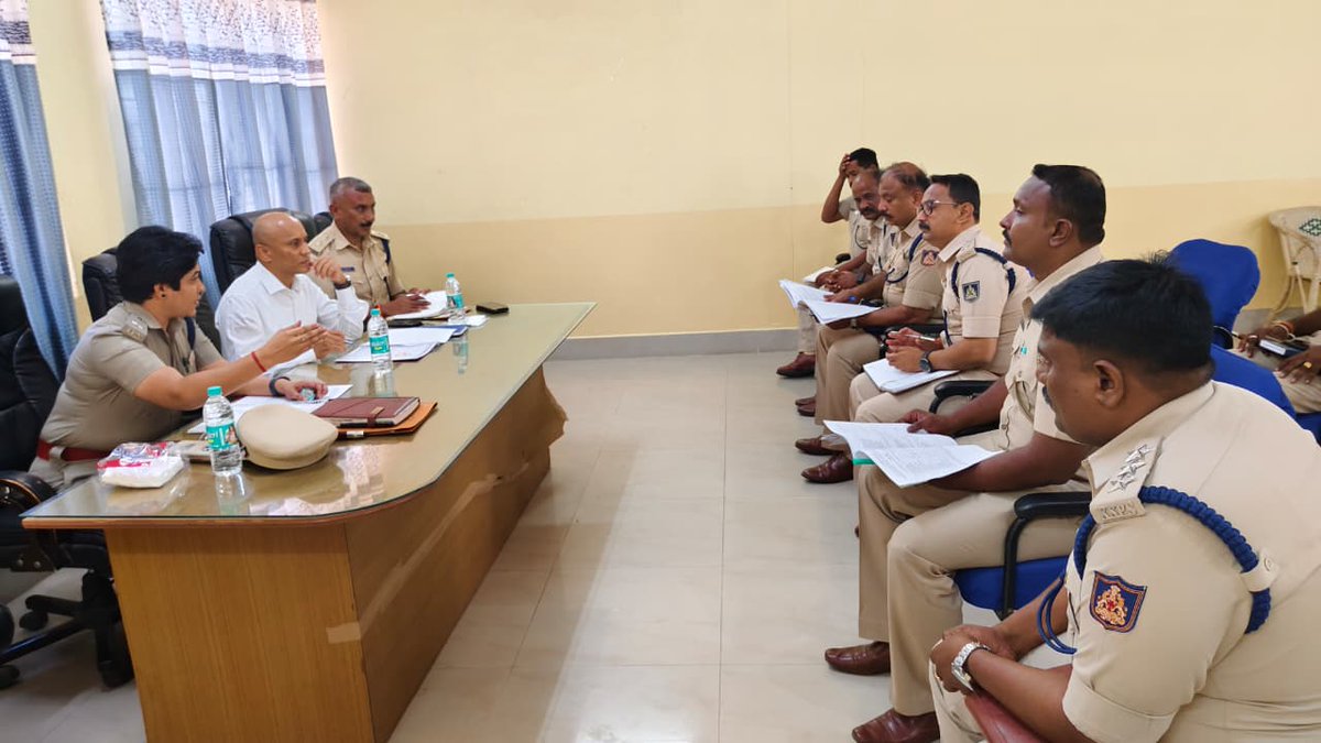 Mandya District Police tweet media