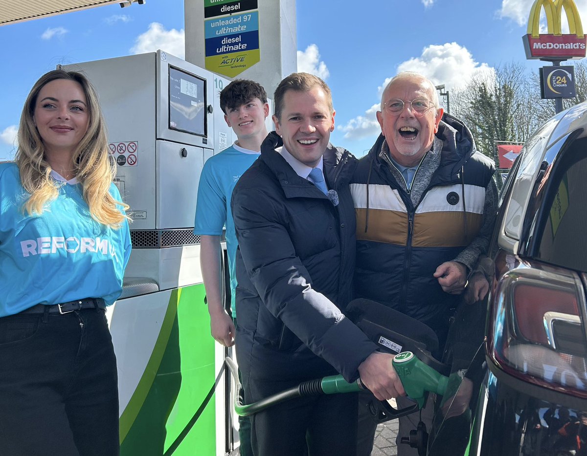 Robert Jenrick tweet media