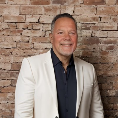 CarlitoCan's tweet photo. #NewProfilePic https://t.co/OXYsjy2DAO