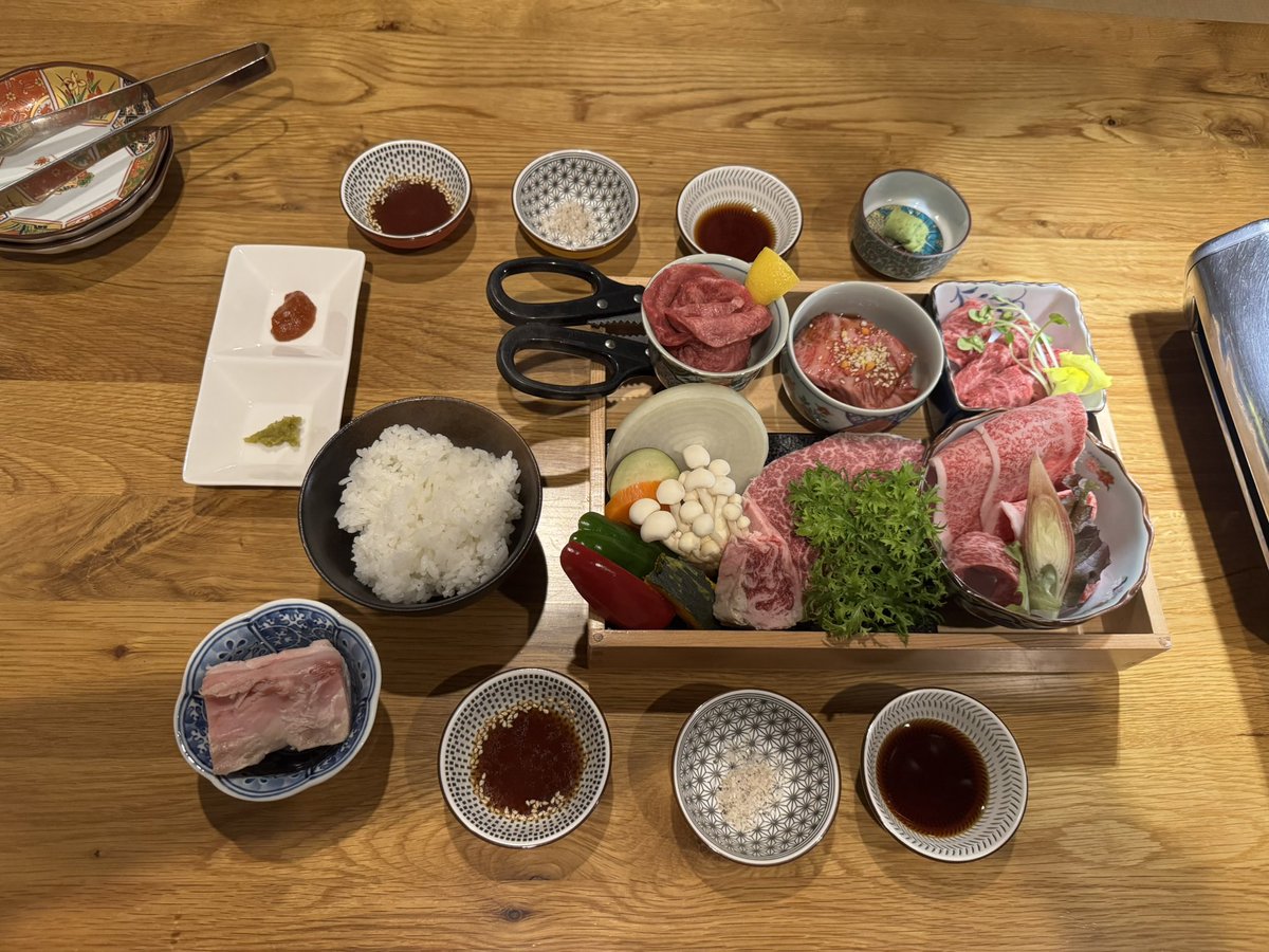 ruri201718's tweet photo. 初めてシャトーブリアンを食べたけど、めちゃくちゃ美味しかった！ https://t.co/TIZjnACSxL