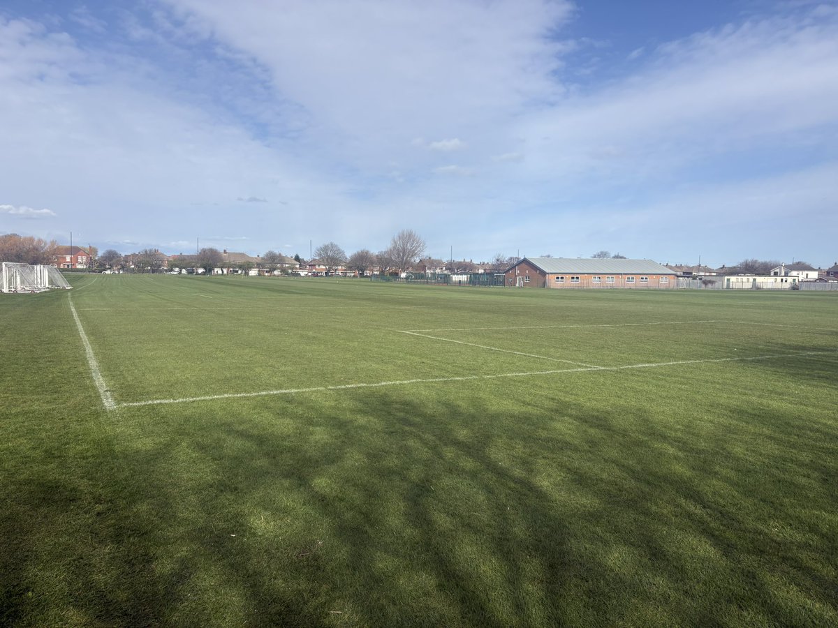 PaulJ5168's tweet photo. All ready again @johnspencepe for another weekend of @NSJAFCdev football
Pitches all cut using @TrimaxMowers stealth S2
@FootballFoundtn #pitchpower funding making a difference even after 1 year ๐๐ https://t.co/LbWgeaWUt6