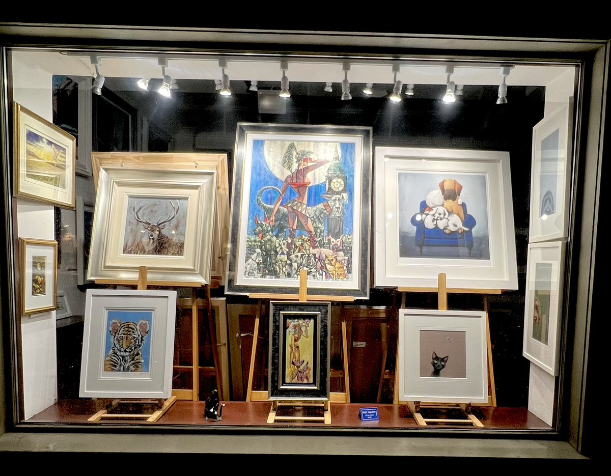 longridgegall's tweet image. Have you seen our latest window display?
Longridge Gallery will be open this week from 10am for all your art and framing needs. 
We will be closed next Monday &amp;amp; Tuesday March 30th &amp;amp; 31st. We apologise for any inconvenience #art #framing #sculpture @Live_PF @Gillylancs 🎨🐣🎨