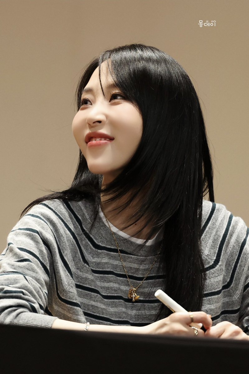 몽데이☁️ tweet media