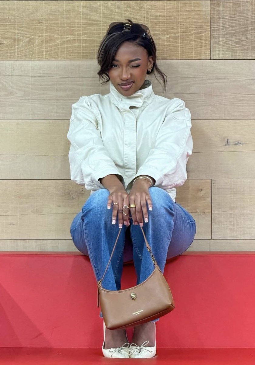 keepin up with Me Me💫 tweet media