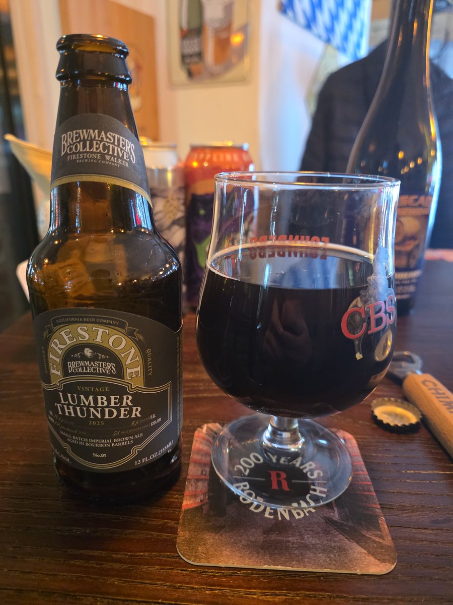 뚜벅쵸 tweet media