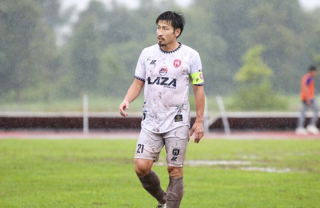 緒方 卓也🇱🇦サッカー選手 tweet media