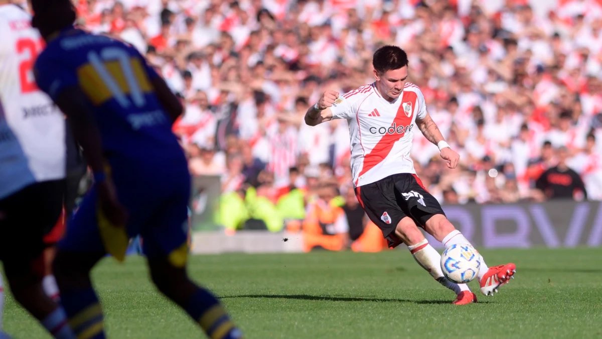 Cuando Aranda haga un gol en un superclasico como este CHAD hablamos. por ahora es el jugador mas inflado del futbol argentino. Los bosteros dicen que es el mejor jugador del futbol argentino. mamita