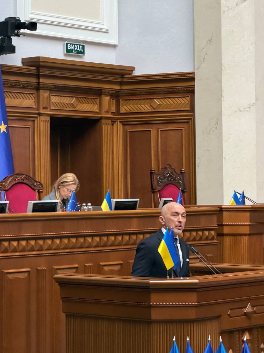 KShevchenkoReal's tweet image. ⚡️It’s hard to ignore the dissonance: 🇺🇦 Parliament urgently summons the Governor  of 🇺🇦 #CentralBank, not over systemic financial risks, but ‼️ a PR scandal in a private bank. The banking system has been escalating the mistakes in one of the banks where a client got mistakenly