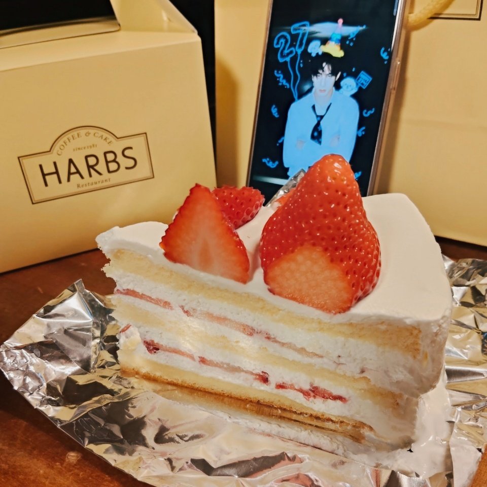 もっちー tweet media