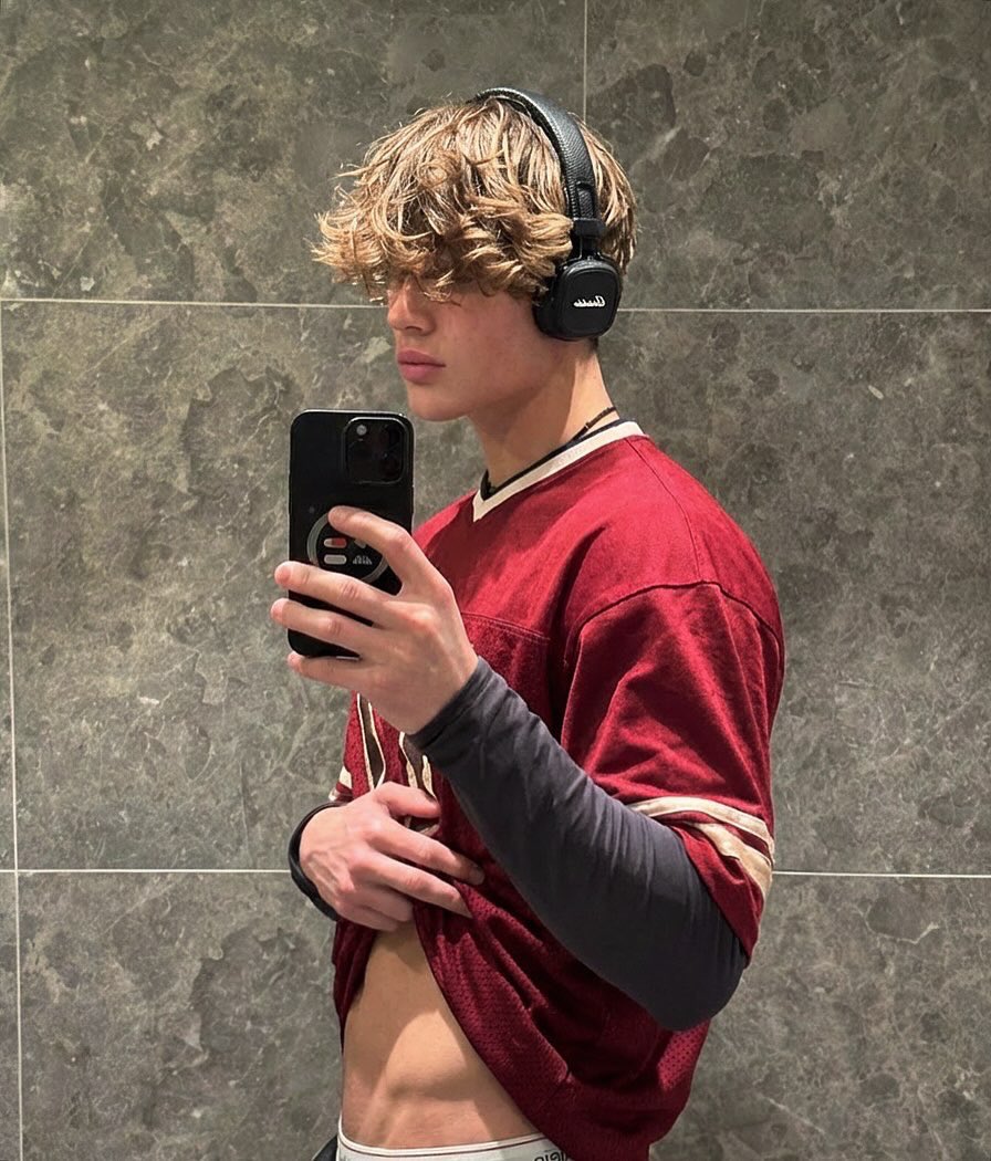 Melvin Moore tweet media