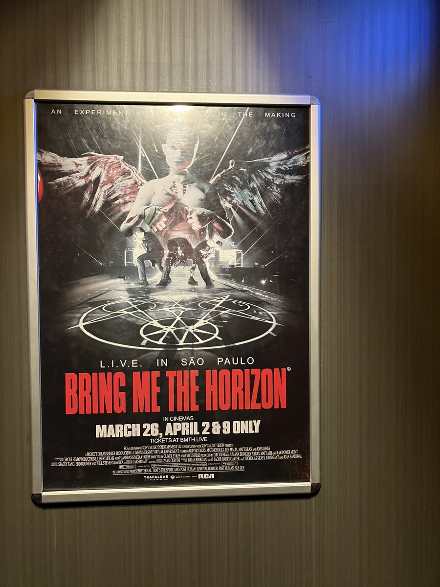 akisyo69's tweet photo. BMTH映画だったなぁ
ライブ行きて〜！！！！ https://t.co/ltxk2VcIoB