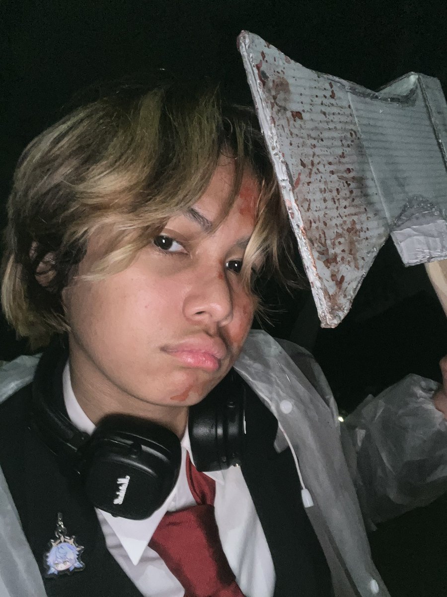 eskrim wallace tweet media