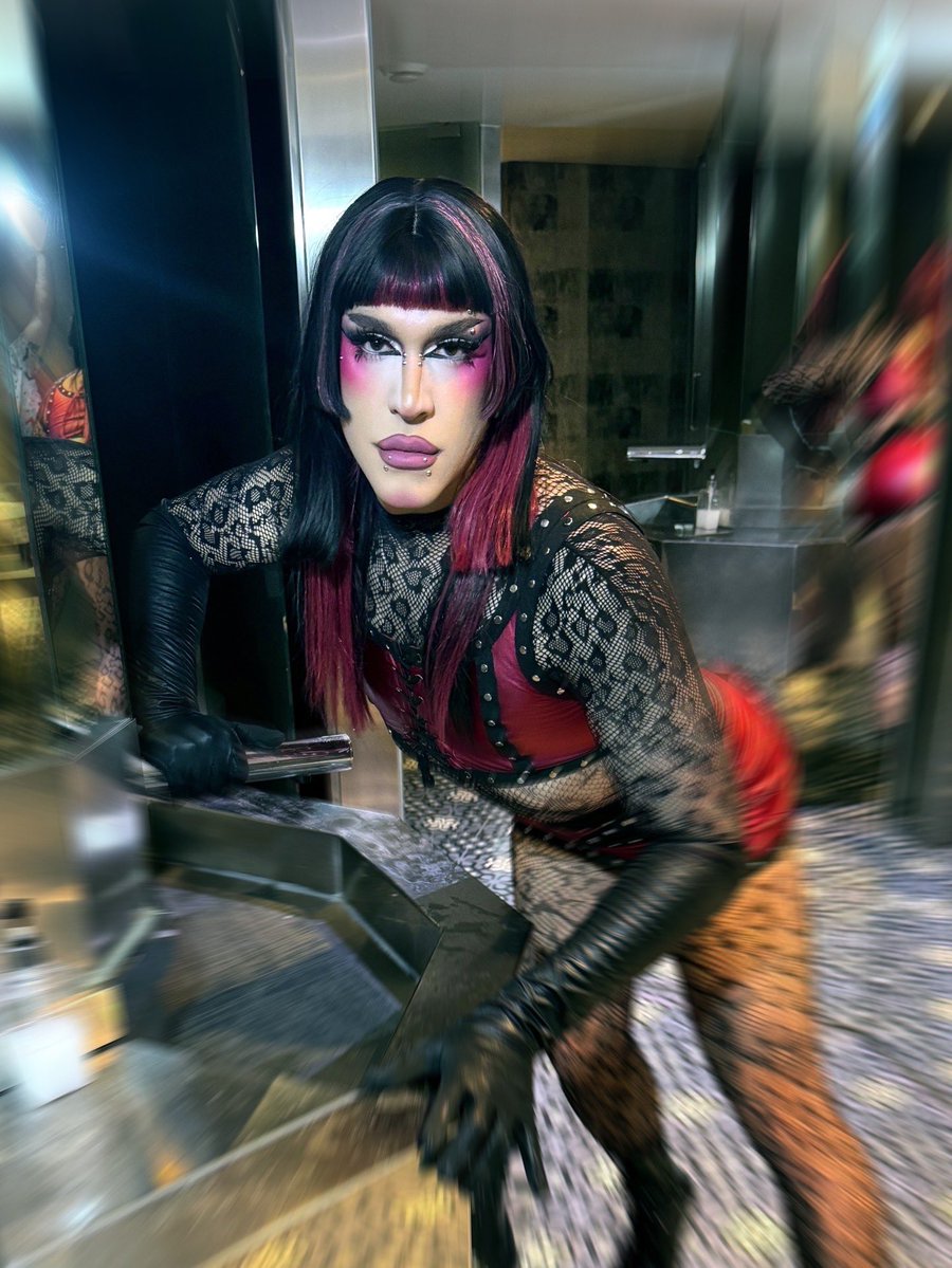 J Λ K Σ Σ M Λ K Σ Я tweet media