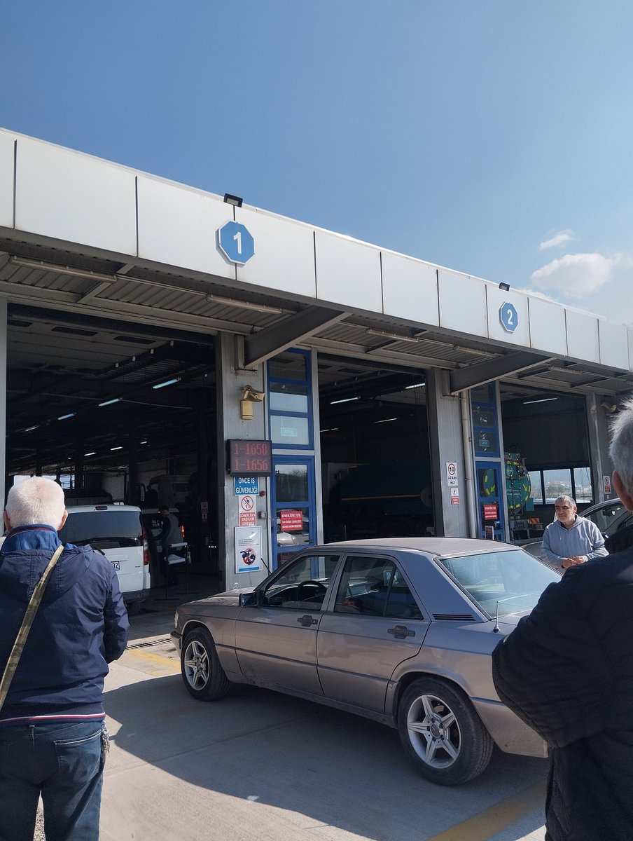 carvalhohadis tweet media